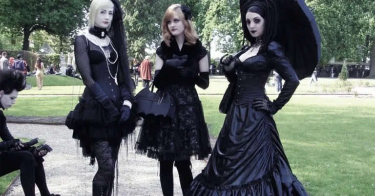 Gothic Women's Fashion